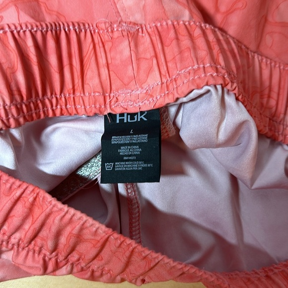 HUK Performance Quick Drying Shorts Womens Large - Picture 6 of 6